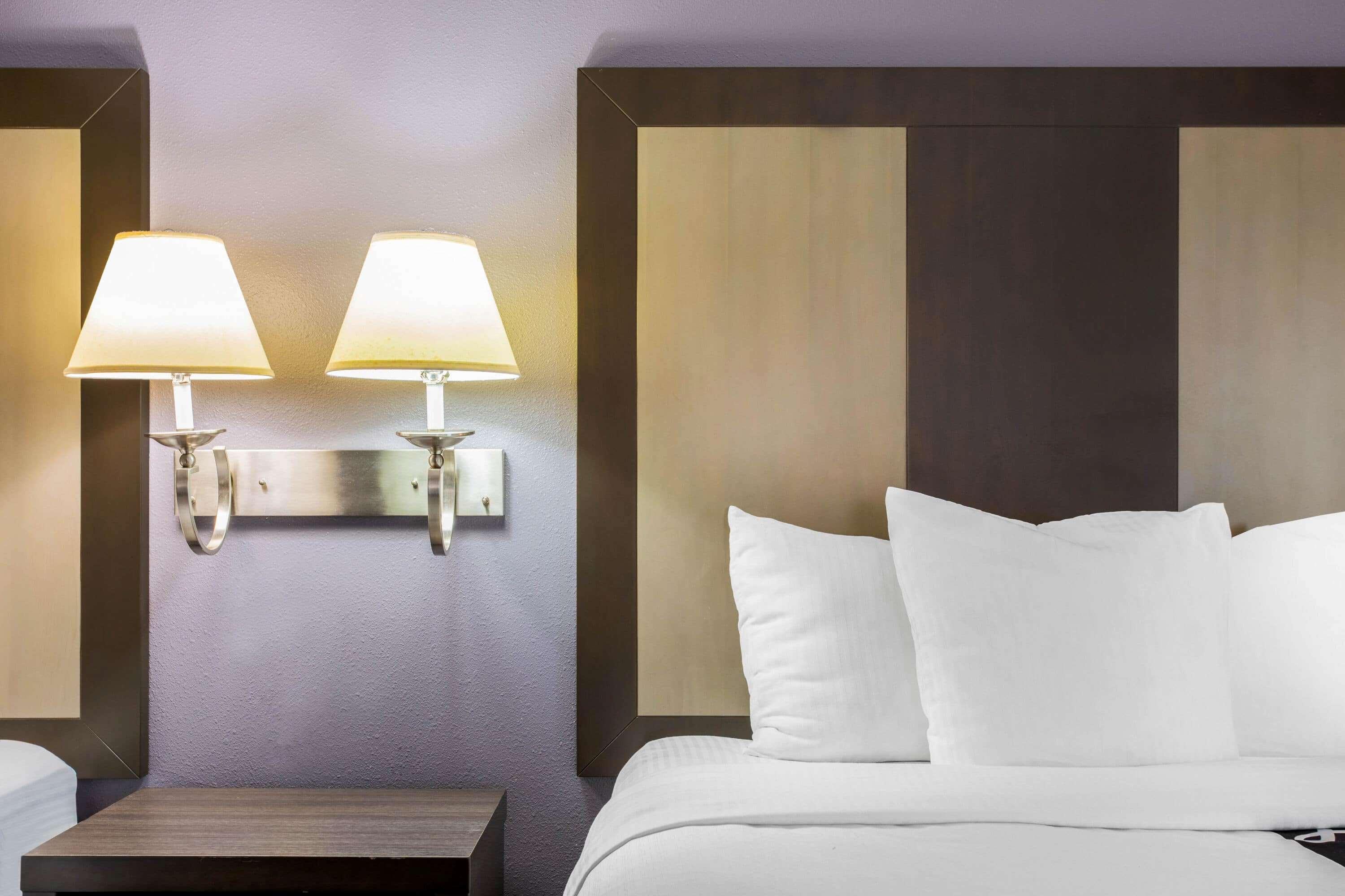 La Quinta Inn & Suites Fultondale Extérieur photo