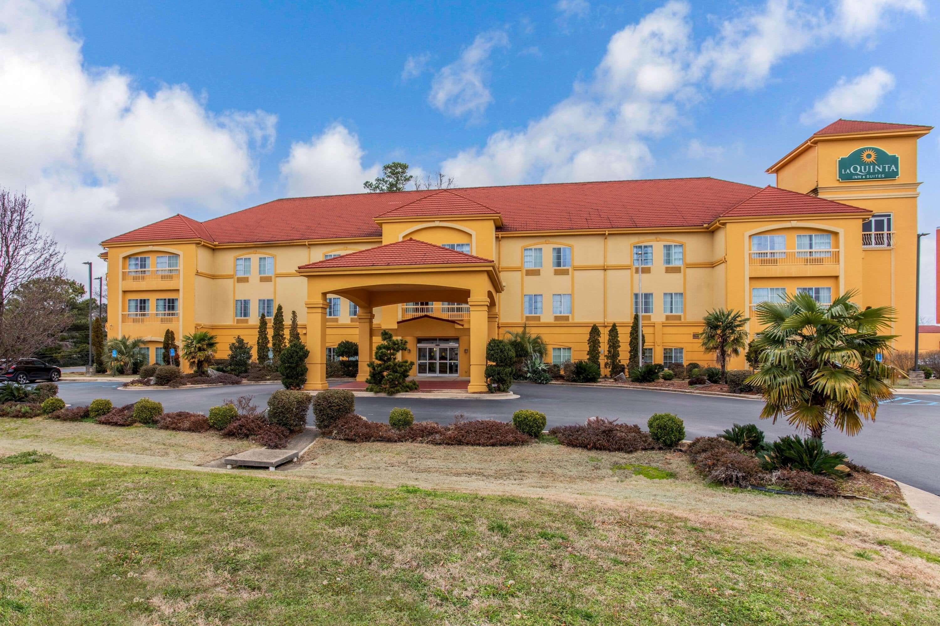 La Quinta Inn & Suites Fultondale Extérieur photo