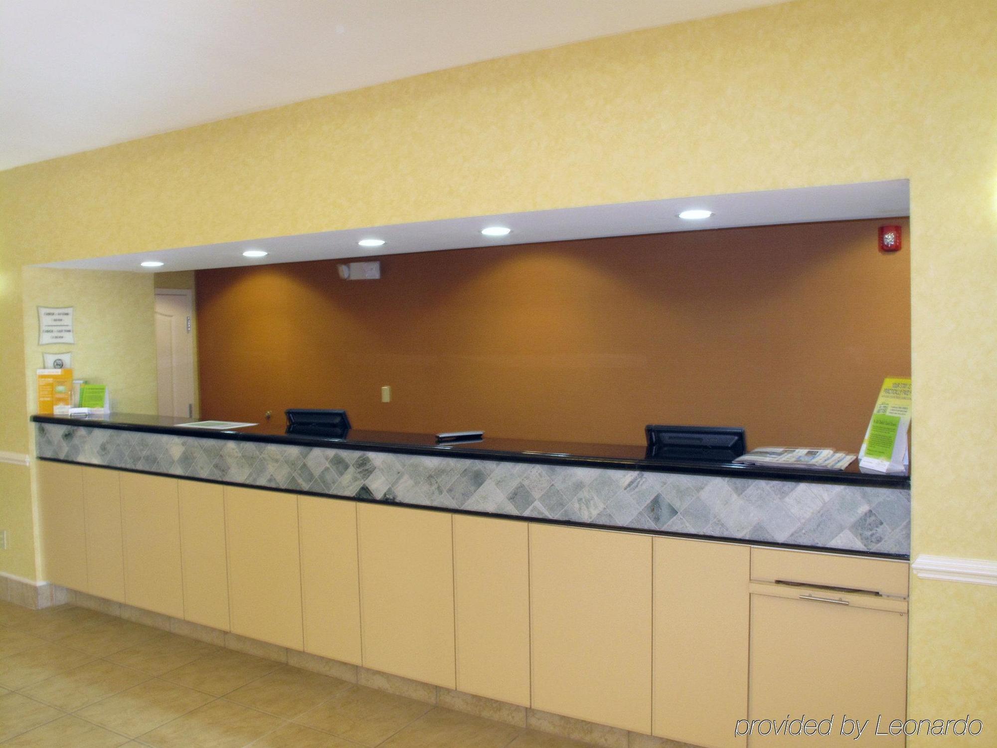 La Quinta Inn & Suites Fultondale Extérieur photo