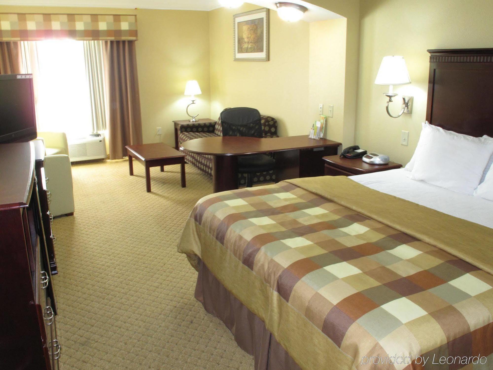 La Quinta Inn & Suites Fultondale Extérieur photo